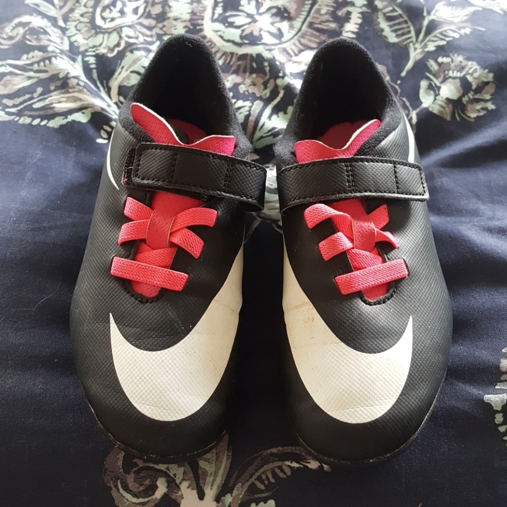 Girls Nike Cleats